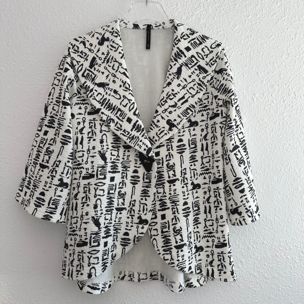 IC by Connie K‎ Jacket Womens Small White Black Hieroglyphic Print Career